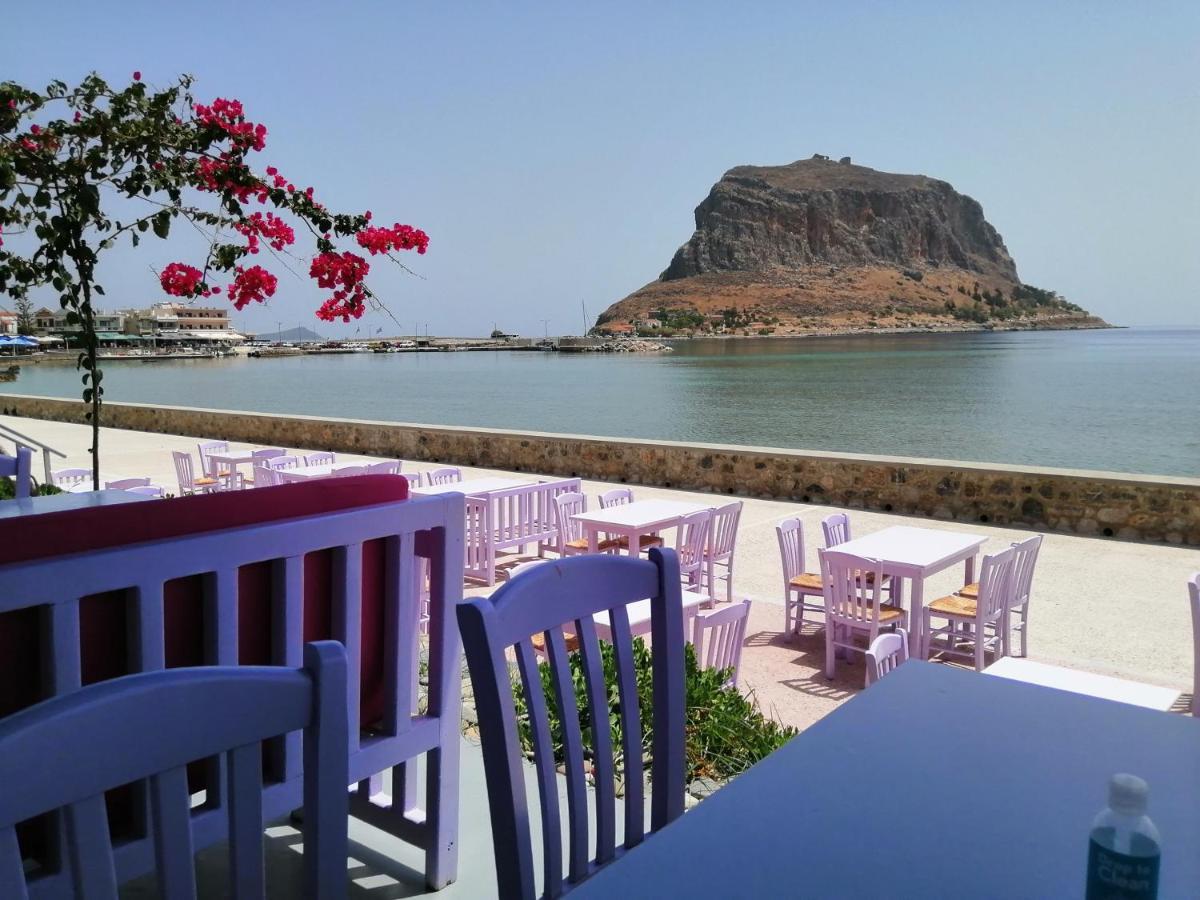 White House Apartment Monemvasia Bagian luar foto
